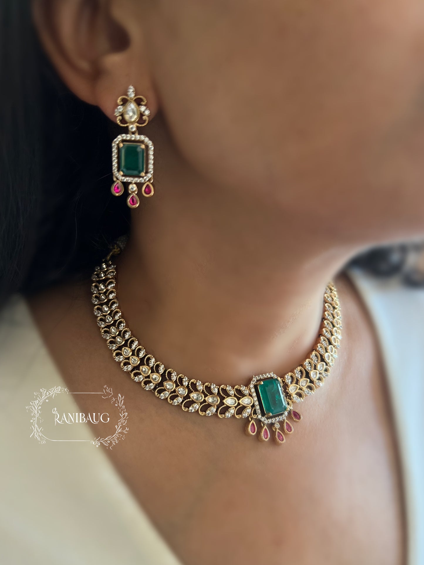 Kashi Emerald Cut Center Stone Choker Necklace Set By Ranibaug