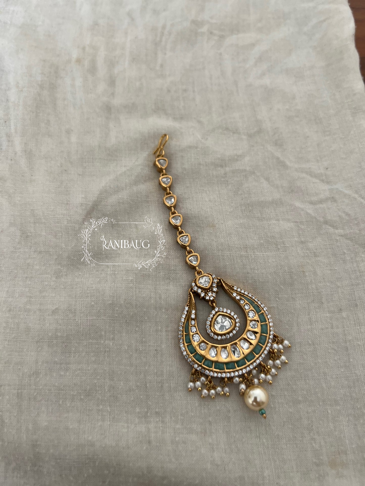 Mandeep Kundan Pearl Single Maang Tikka By Ranibaug