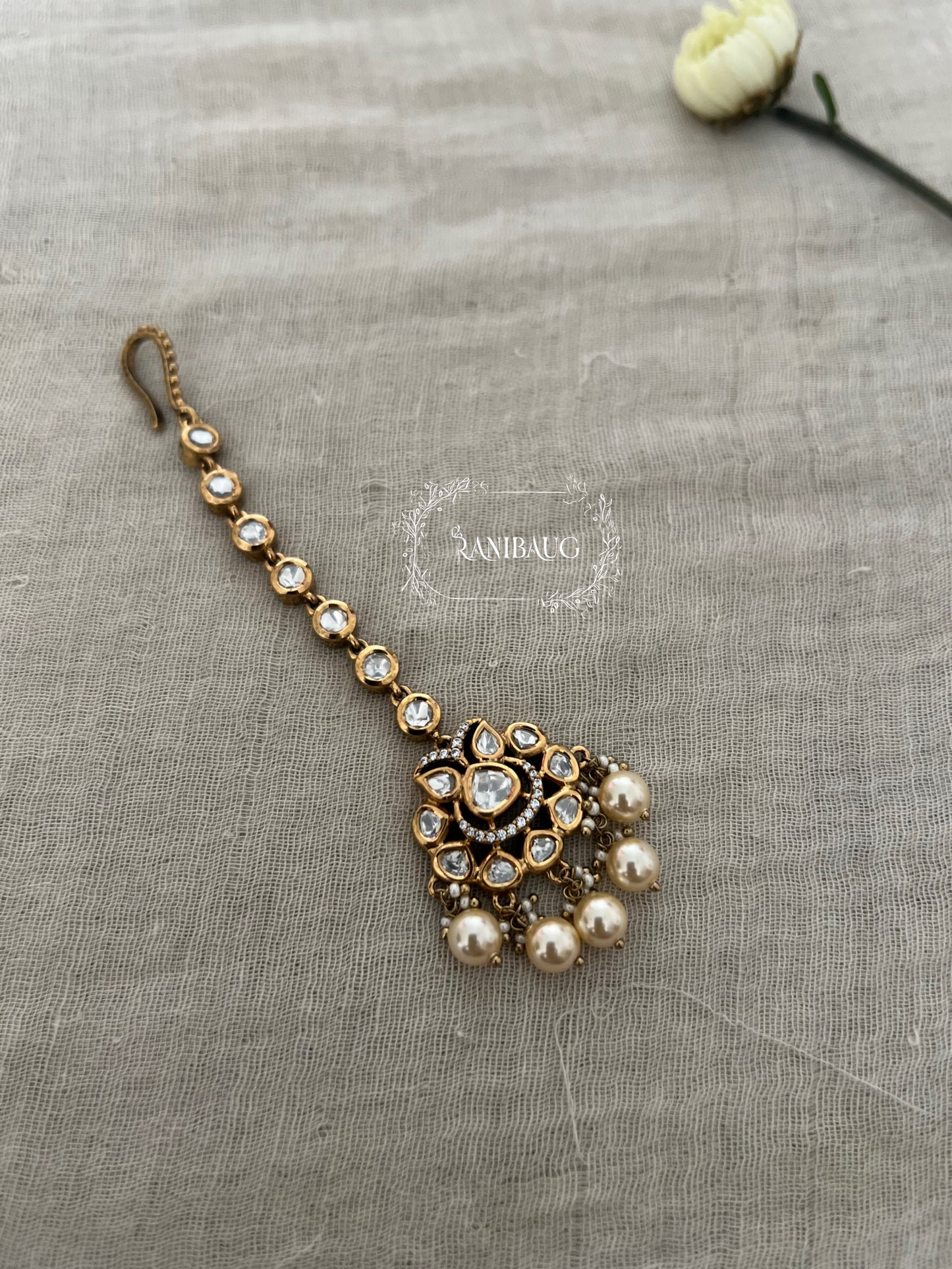 Shital Gold Antique Maang Tikka By Ranibaug
