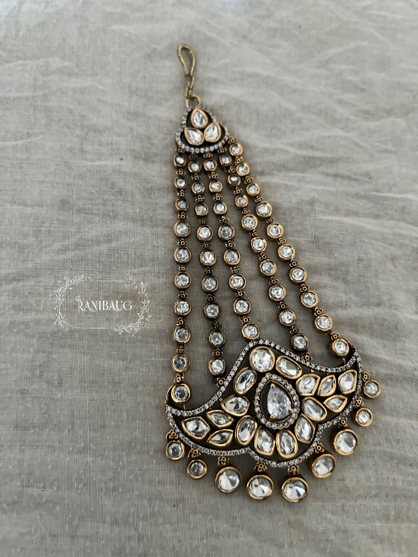 Aisha Minimalistic Victorian Finish Mossainite Passa By Ranibaug