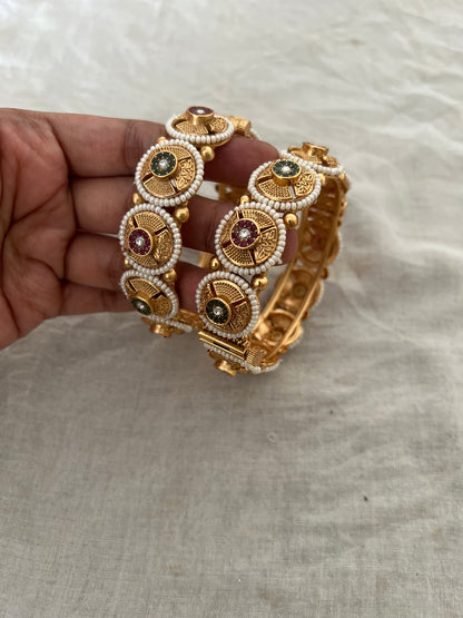 Akansha Traditional Authentic Rajwadi Kangan By Ranibaug