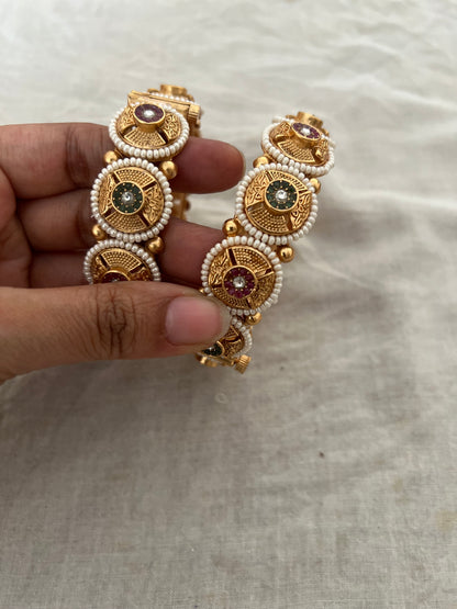 Akansha Traditional Authentic Rajwadi Kangan By Ranibaug