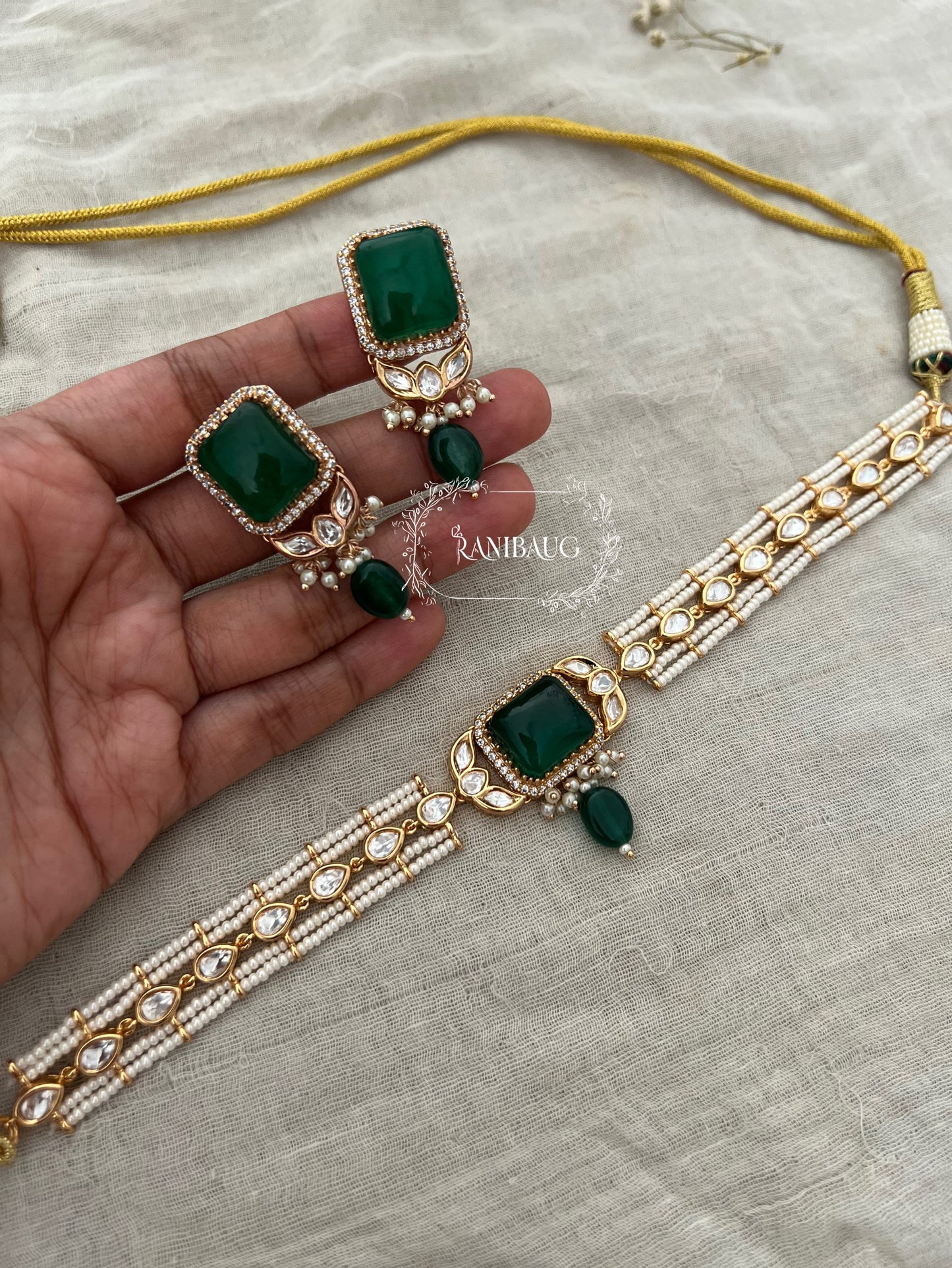 Amara Gemstone Centered Pearl Choker Set By Ranibaug
