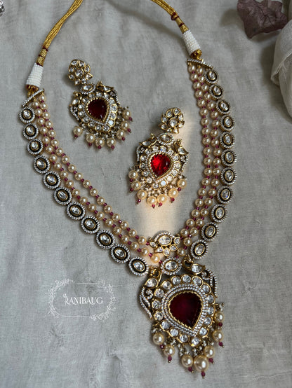 Amara Royal Gold Finish Mossainite Polki Studded Creamy Pearls Adorned Vintage Necklace Jewelry Set By Ranibaug