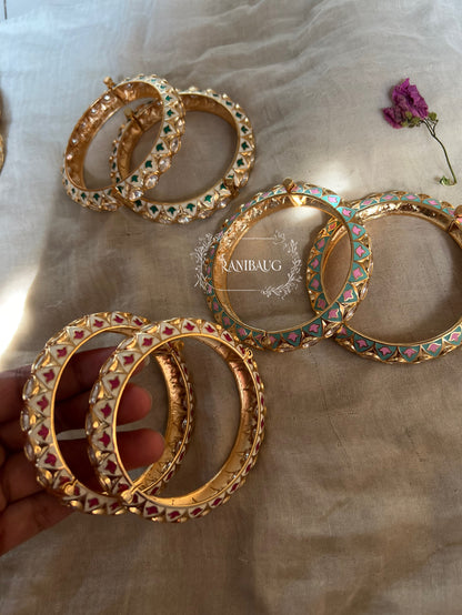 Aneri Pastel Enamel Kundan Bridal Bangles By Ranibaug