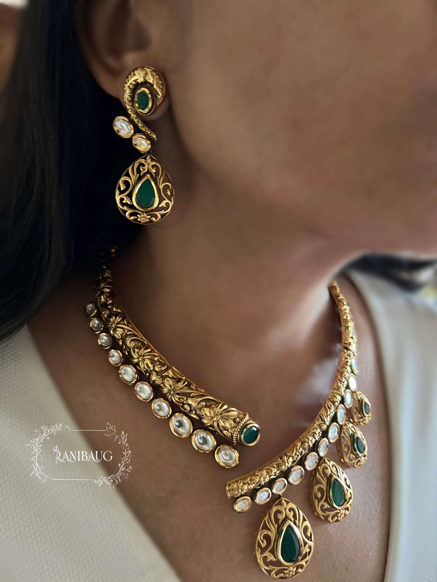 Arpita Gold Emerald Teardrop Polki Unique Designer Necklace Set By Ranibaug | 2025