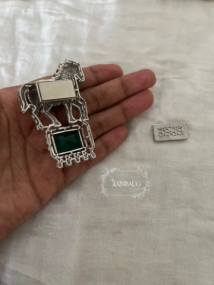 Ashva Horse Emerald Motif Diamond Brooch By Ranibaug
