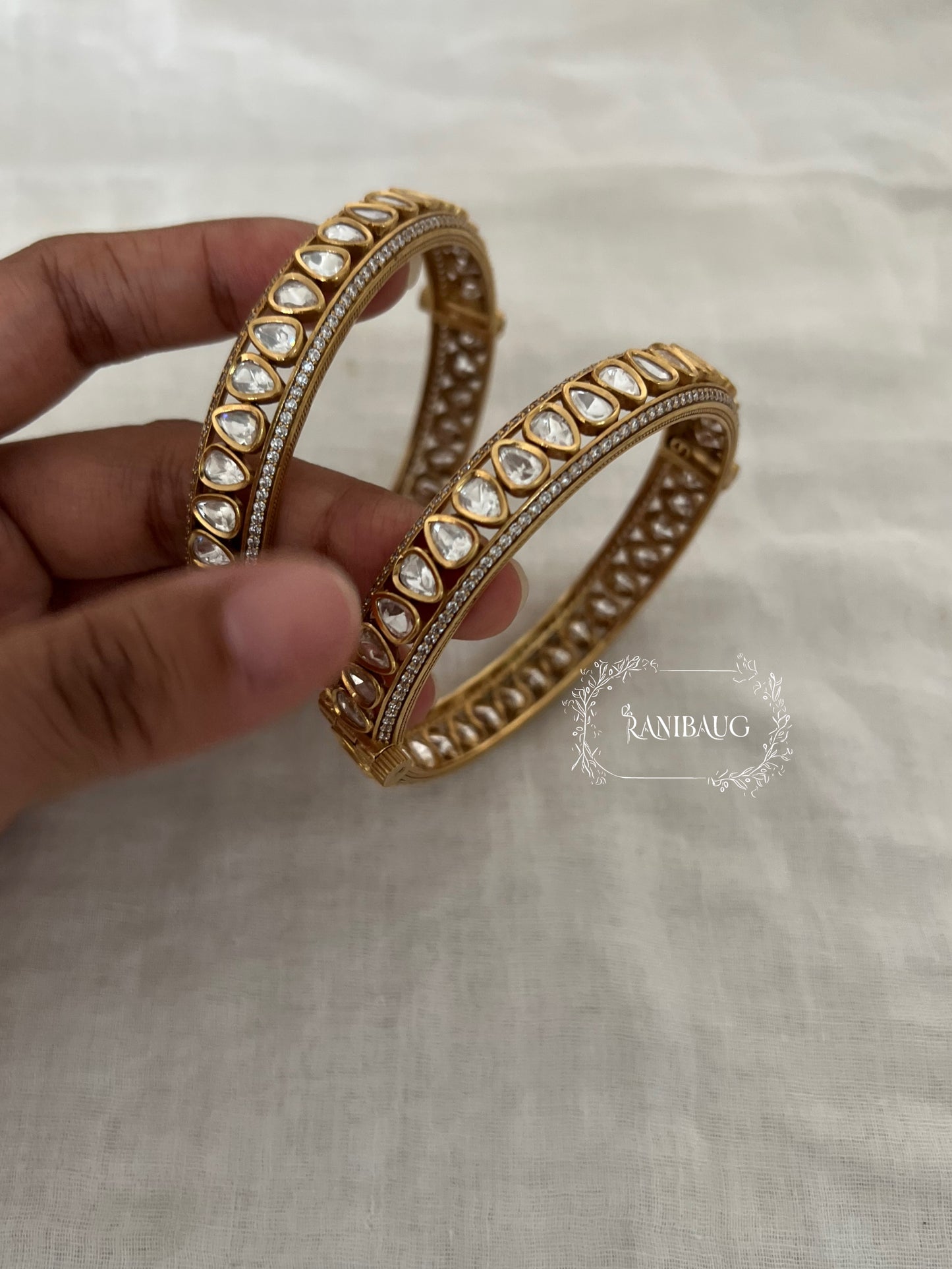 Avyukta Teardrop Polki Kundan Motif Gold Finish Bangles By Ranibaug