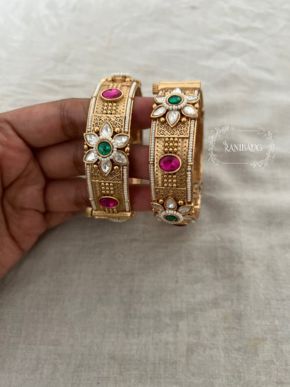 Bhairavi Kundan Flower Motif Antique Bangles By Ranibaug