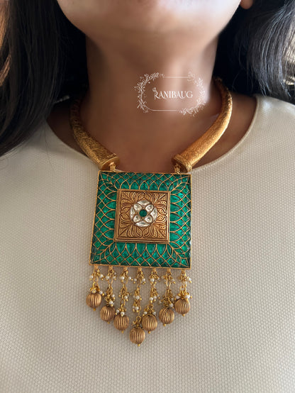 Nishika Rich Gold Finish Temple Traditional Heritage Jewellery Set By Ranibaug