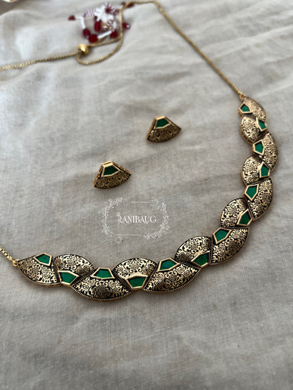 Dipika Antique Gold Finish Polki Studded Heritage Style Necklace Jewelry Set By Ranibaug
