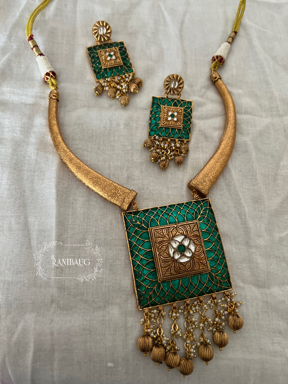 Nishika Rich Gold Finish Temple Traditional Heritage Jewellery Set By Ranibaug
