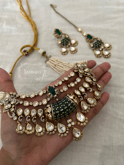 Eshani Emerald Silhouette Layered Polki Festive Jewelry Set With Maang Tikka By Ranibaug | The Royal Wedding Collection 2026