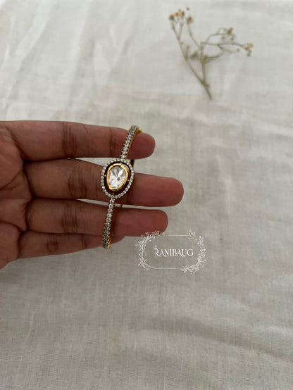 Eshira Oval Polki Motif Simple Bracelet By Ranibaug