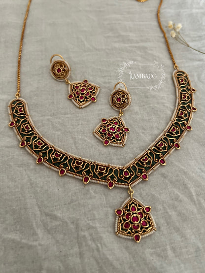 Gaurangi Indian Heritage Style Rich Gold Intricate Work Enamel Jewellery Set By Ranibaug