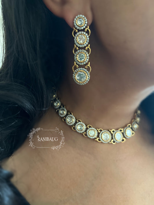 Geet Minimal Kundan Necklace Jewellery Set By Ranibaug