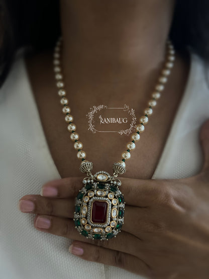 Rani Ruby Royale Pendant Set
By Ranibaug