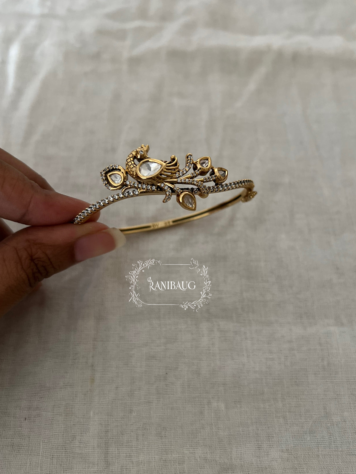 Ashni Polki Kundan Gold Finish Minimal Sleek Premium Bracelet By Ranibaug