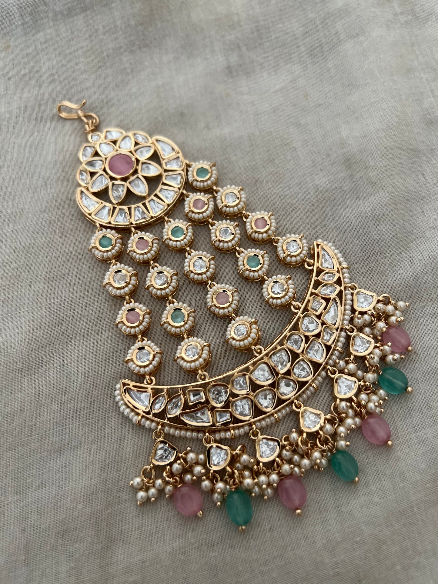 Ira Kundan And Beaded Gold Plated Chapka By Ranibaug | 2026 Passa Jewellery Trends