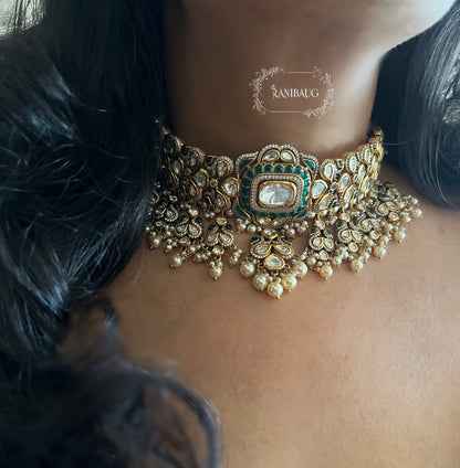 Ishani Royal Vintage Choker Set Victorian Finish Kundan Studded With Pearls By Ranibaug