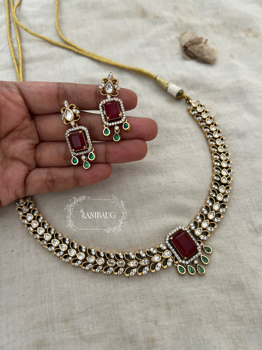 Kashi Emerald Cut Center Stone Choker Necklace Set By Ranibaug