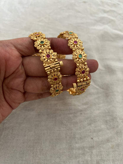 Krithi Bangles Simple Floral Motif In Rich Gold Finish By Ranibaug