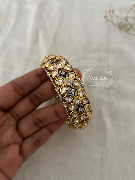 Maan Kundan Floral Motif Gold Finish Statement Bangle By Ranibaug