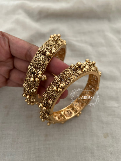 Madhumathi Ranibaug Beaded Crest Heritage Style Antique Gold Bangles