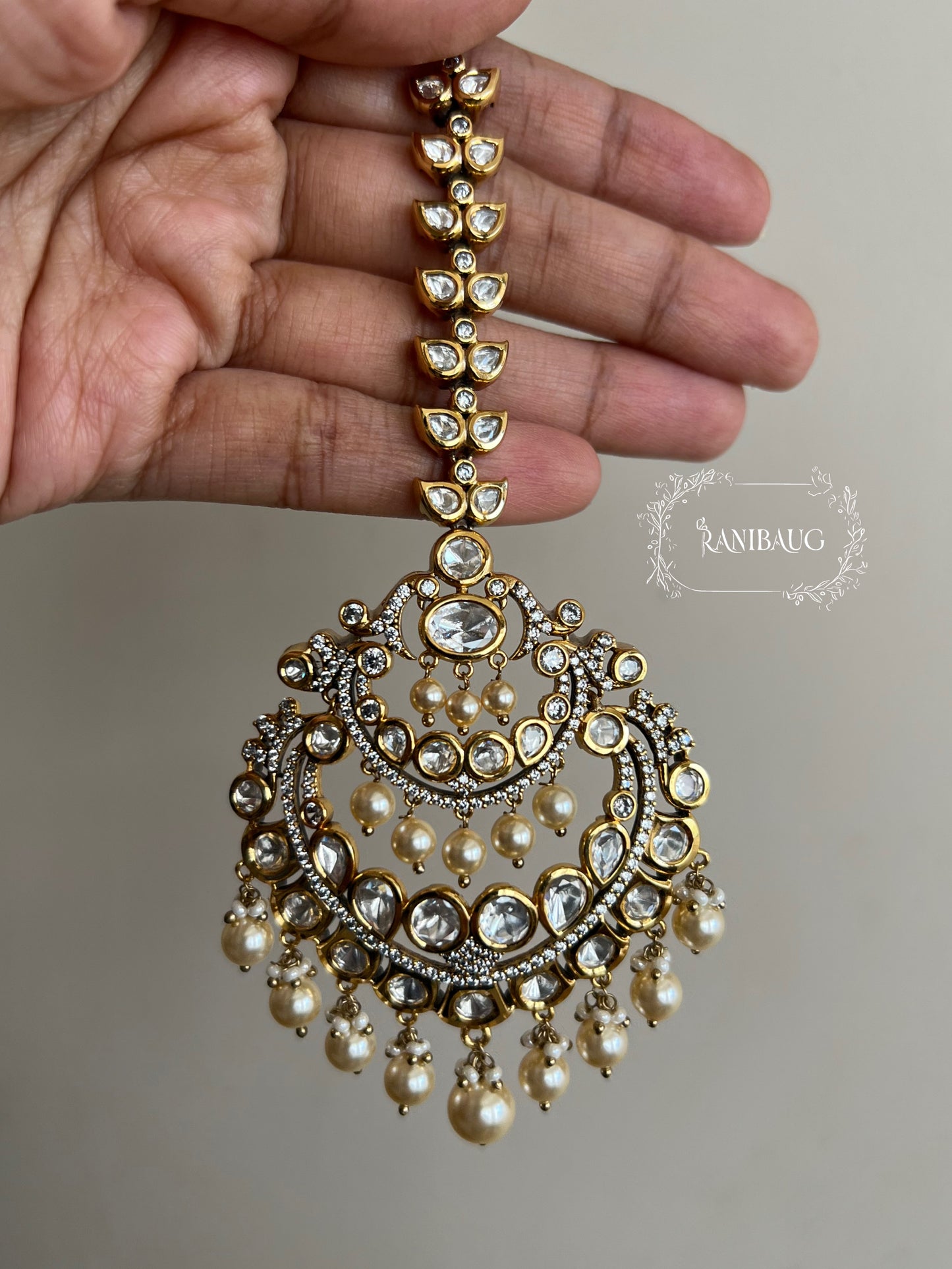 Mahek Pearl Kundan Big Tikka Maang Patti By Ranibaug