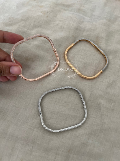 Manya Minimal Diamond Unique Square Bracelet By Ranibaug