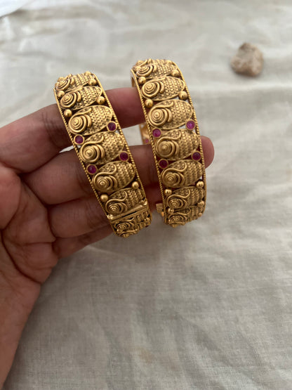 Miraya Heritagle Gold Chudi By Ranibaug