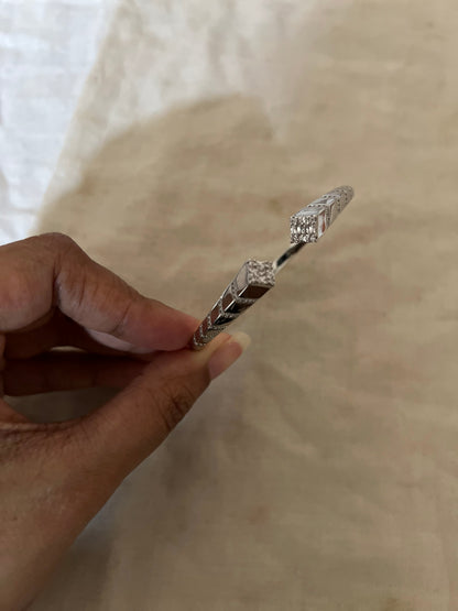 Monarch Link Diamond Bracelet By Ranibaug