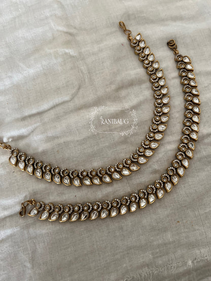 Mridu Kundan Antique Gold Leaf Motif Payal By Ranibaug