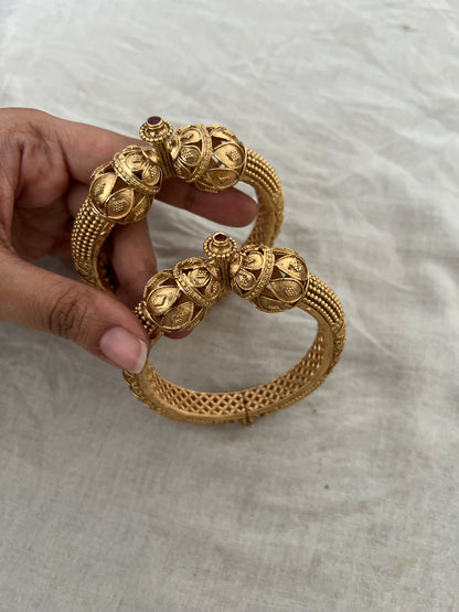 Nakusha Women'S Kada Bangles Gold Plated By Ranibaug