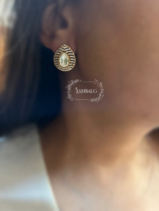 Navya Kundan Teardrop Ear Studs By Ranibaug
