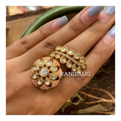 Nayra Floral Motif Leaf Kundan Ring By Ranibaug