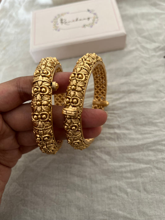 Niharika Gold Traditional Bangles By Ranibaug