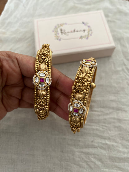 Nitika Kundan Gold Bangle Bracelet By Ranibaug