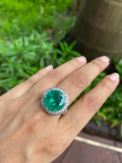 Nivika Green Emerald Stone Ring By Ranibaug