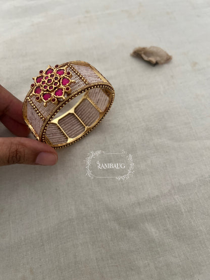 Pankhuree Modern Unique Designer Trendy Bangles Wedding Set By Ranibaug