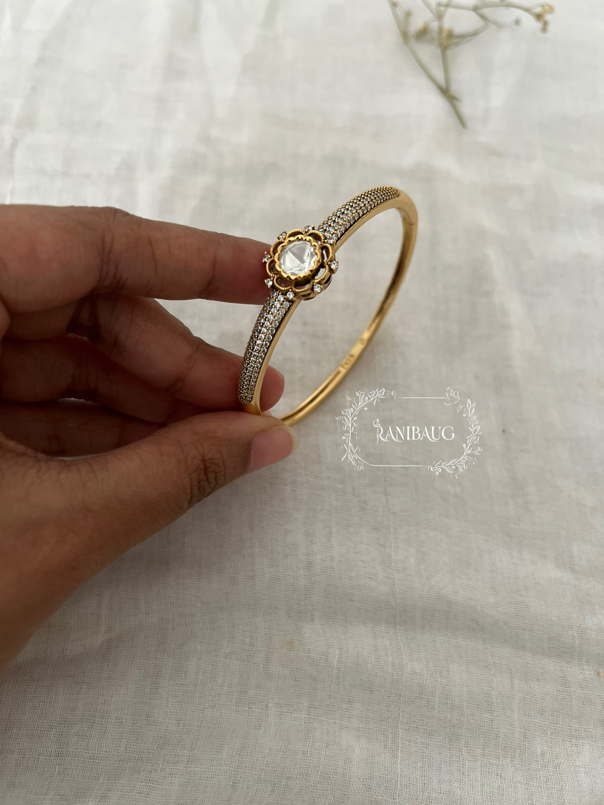 Paridhi Polki Single Floral Motif Bracelet In Rich Gold Finish By Ranibaug