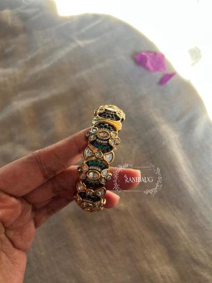 Piya Kundan Emerald Green Pacheli Bangles By Ranibaug