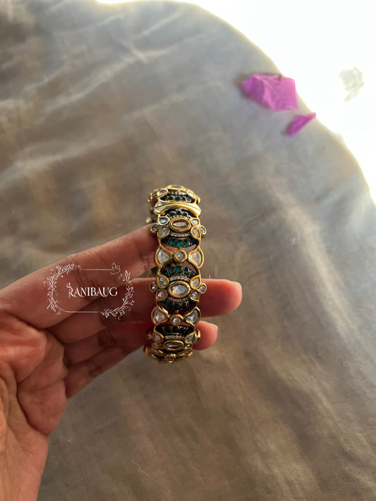 Piya Kundan Emerald Green Pacheli Bangles By Ranibaug