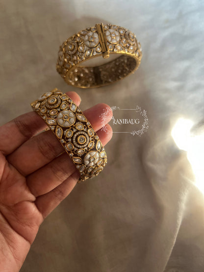 Pranami Victorian Mossainite Kundan Studded Antique Gold Bangle Set By Ranibaug | Bangles Wedding Exclusive Collection 2026