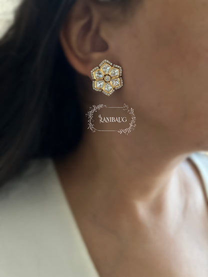 Prisha Floral Kundan Ear Studs In Rich Gold Finish By Ranibaug
