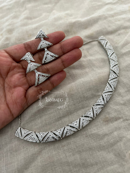 Raji Geometric Triangle Motif Diamond Necklace Set By Ranibaug