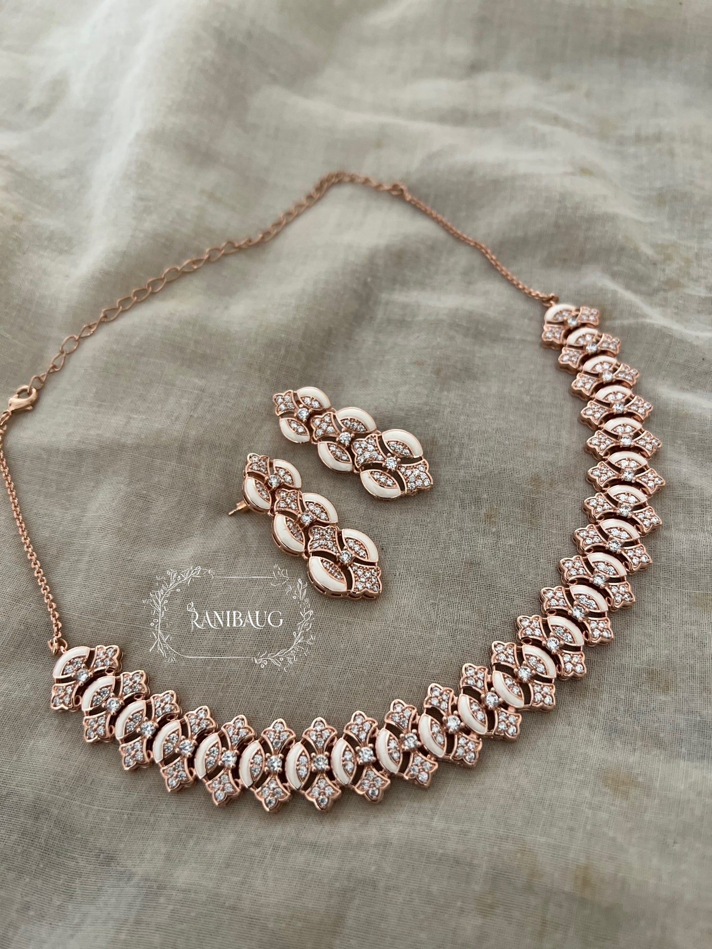 Ranibaug Lattice Luxe Necklace & Earrings Set