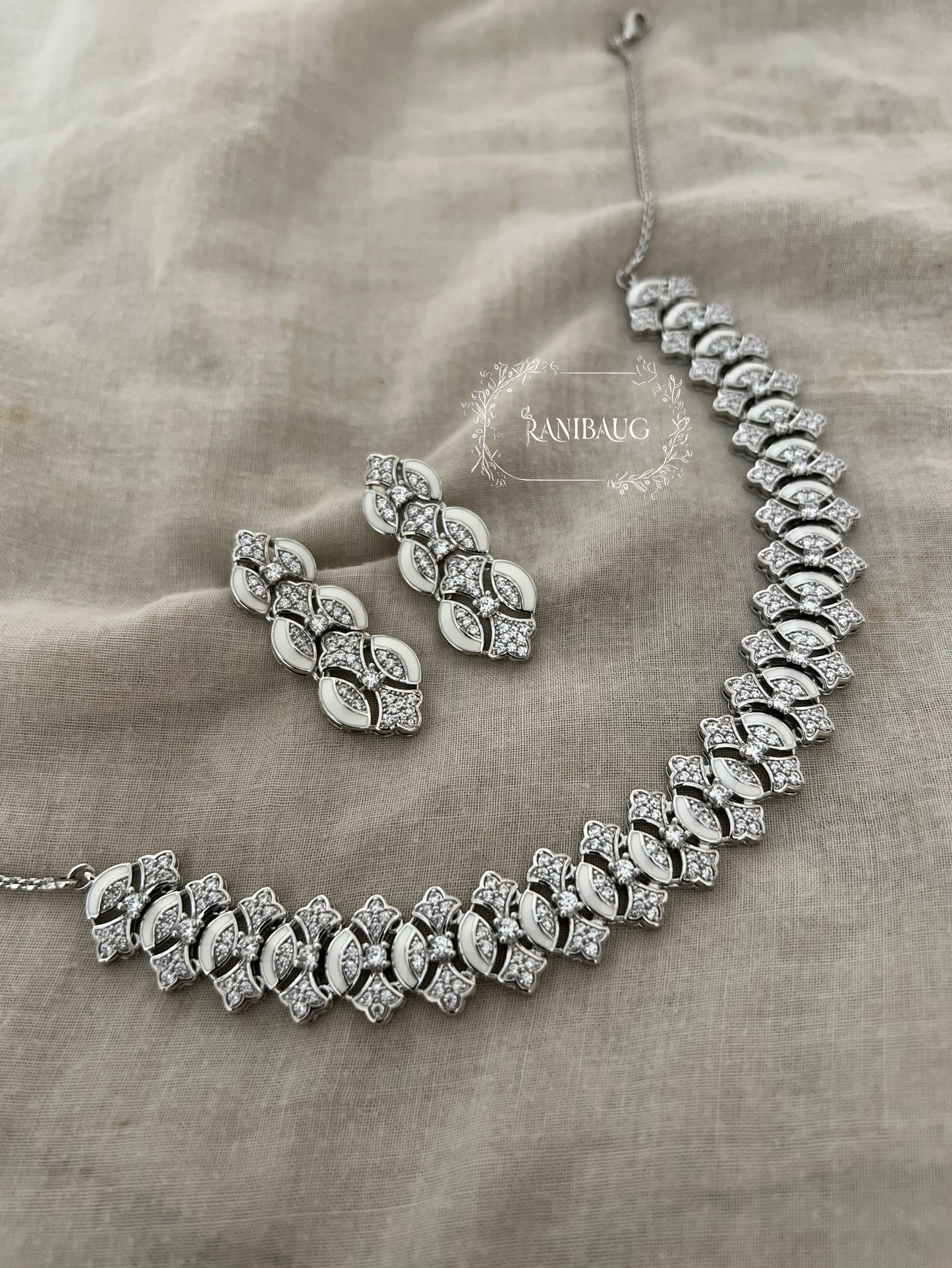 Ranibaug Lattice Luxe Necklace & Earrings Set