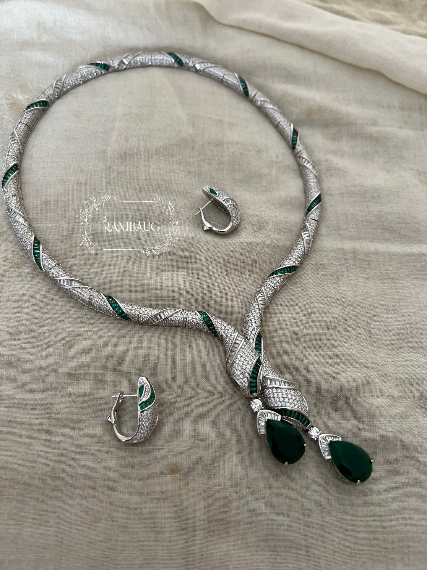 Ranibaug Serpentine Grace Diamond Necklace & Earrings Set