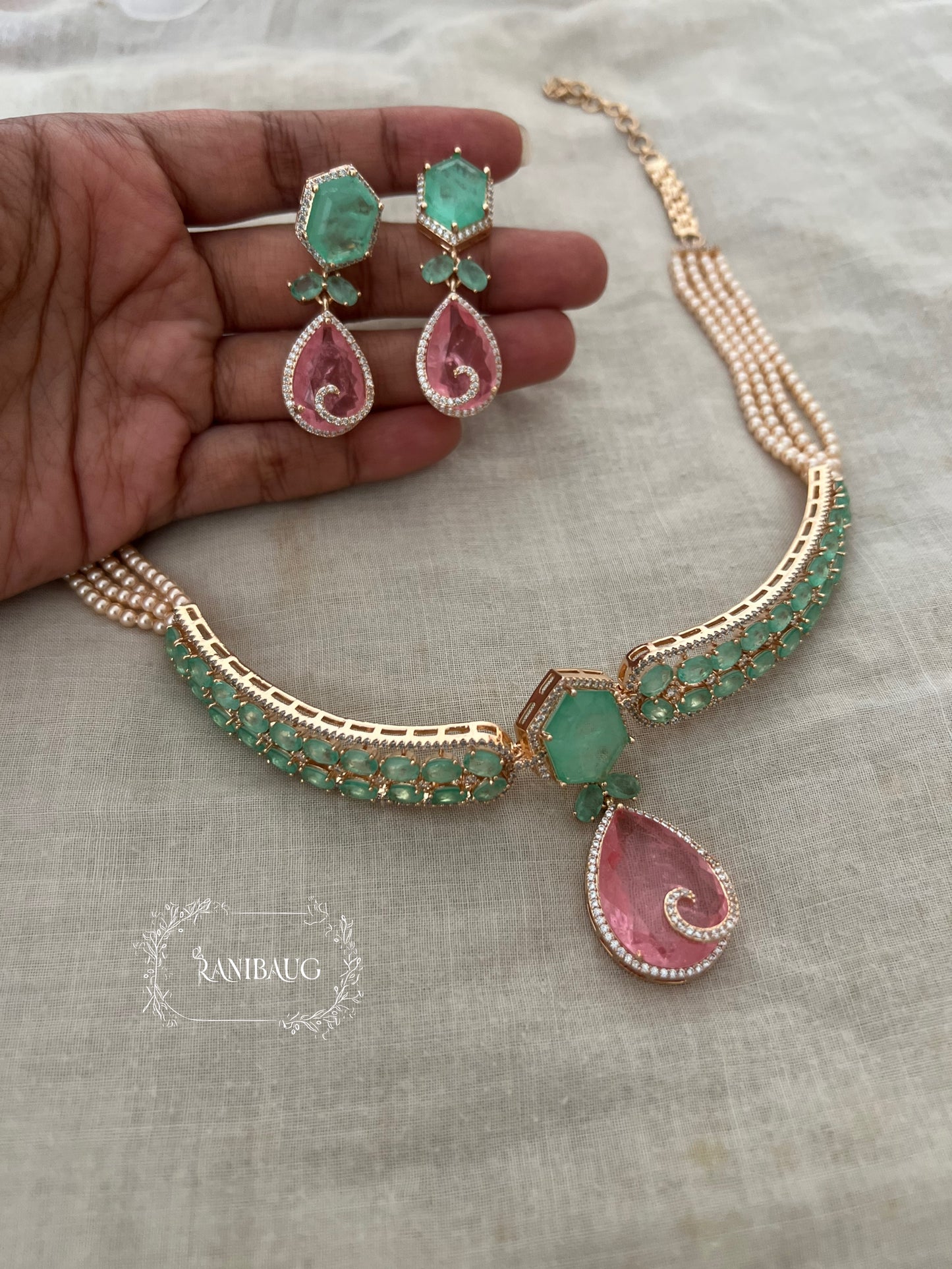 Ranibaug Verdant Grace Diamond Necklace & Earrings Set